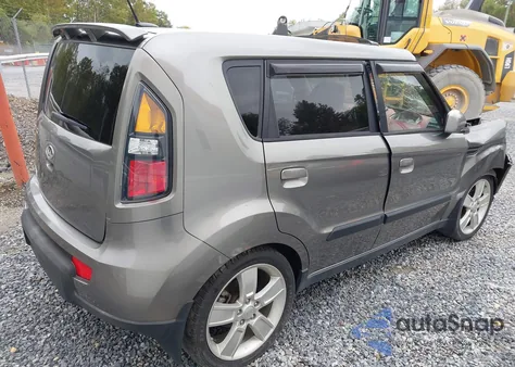 2010 Kia Soul Sport z USA, uszkodzony, nr VIN KNDJT2A25A7028991